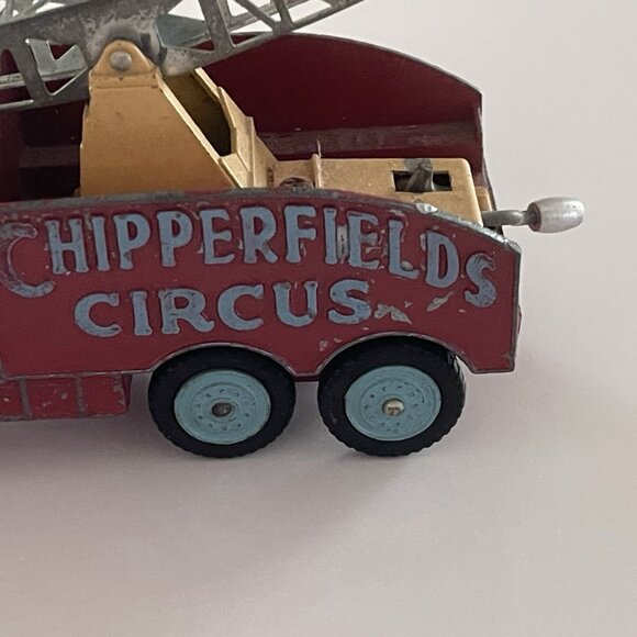 Vintage Corgi Major Toys No 1121 Chipperfields Int Circus Crane Truck 6x6 Red - Picture 2 of 16